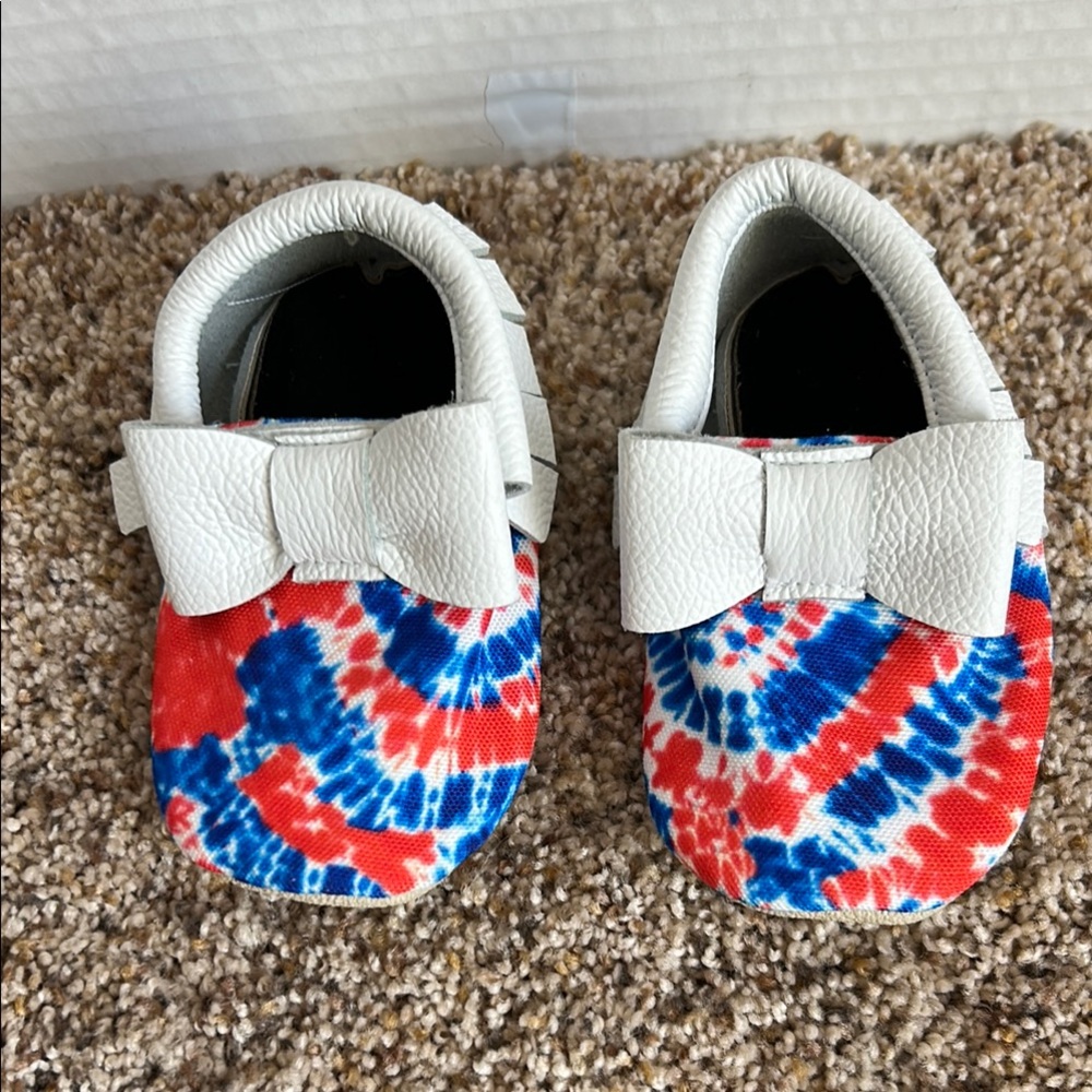 Texas Moccs baby moccasins. Patriotic Hippie design, size 5.